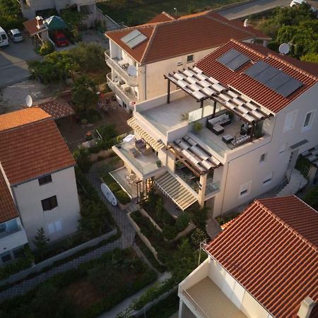 The Tribunj Suites Ngoại thất bức ảnh