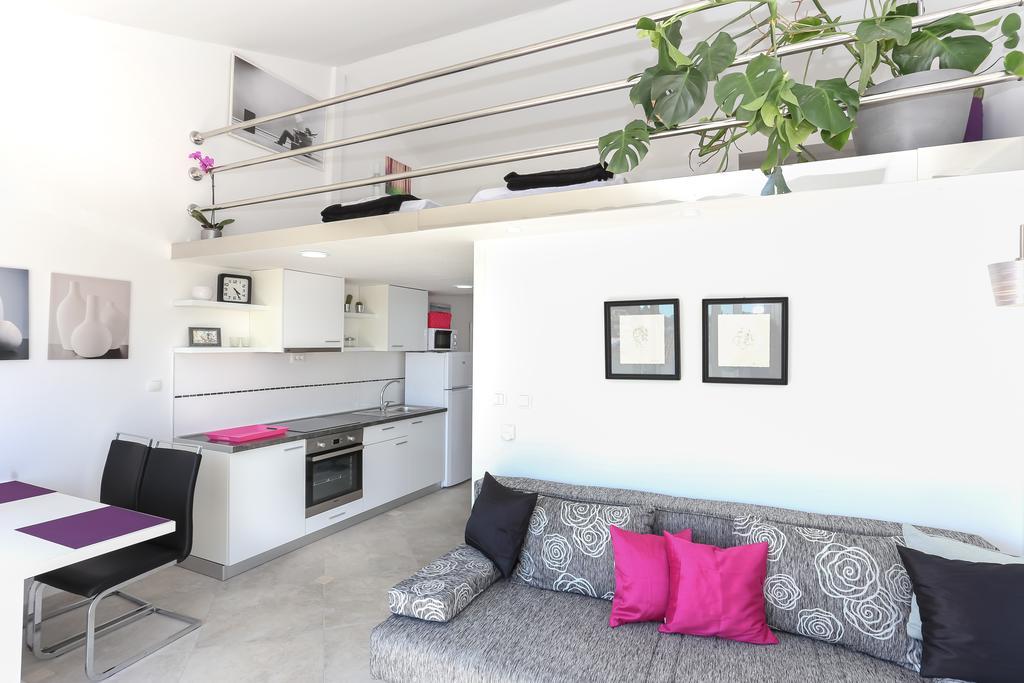 The Tribunj Suites Ngoại thất bức ảnh