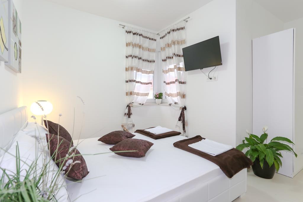 The Tribunj Suites Ngoại thất bức ảnh
