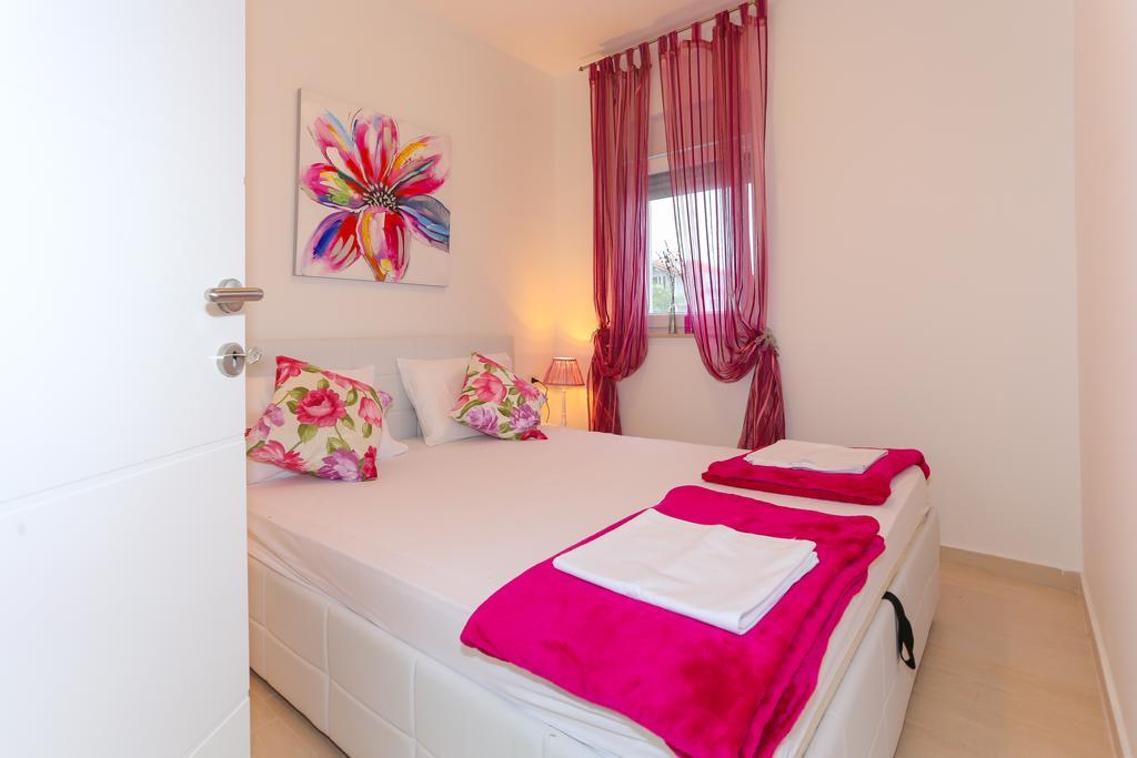 The Tribunj Suites Ngoại thất bức ảnh